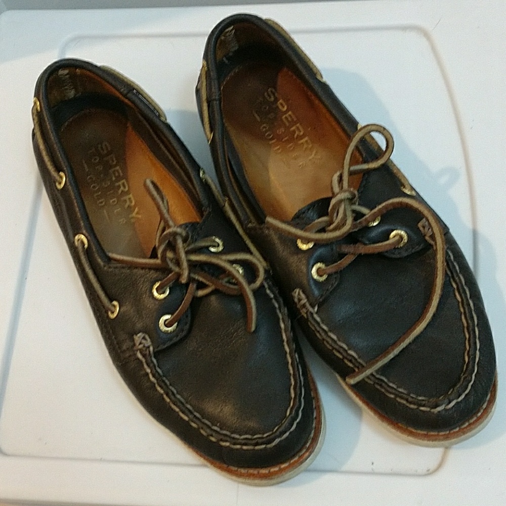 Sperry Gold Cups